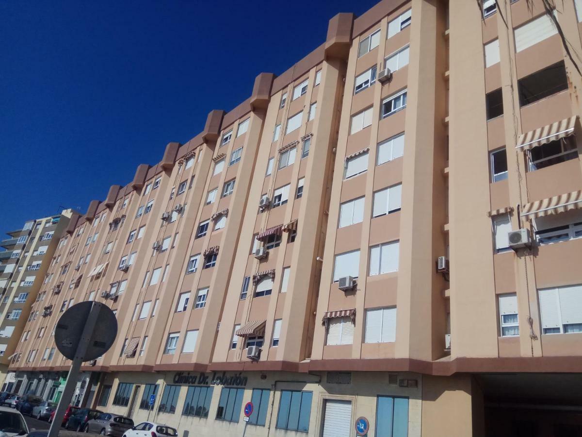 Guesting Ladreda Apartment Cadiz Exterior photo